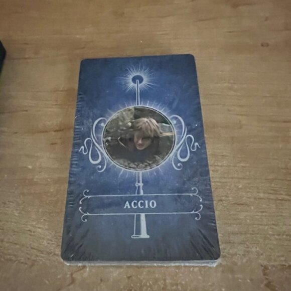 Harry Potter Spell Deck and Interactive Book - Deck of cards is unwrapped - Picture 4 of 6